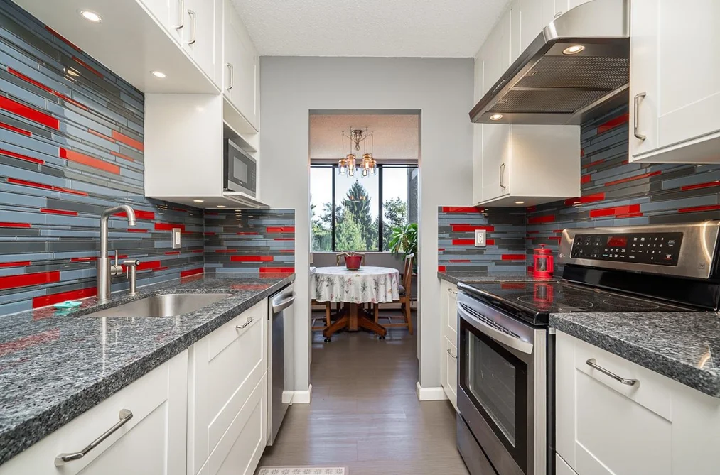303 2060 BELLWOOD AVENUE, Burnaby BC V5B 4V2, Burnaby BC — Residential for Sale - Photo 5