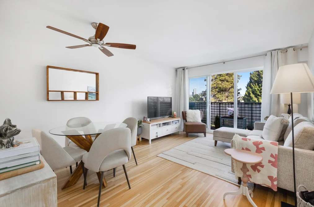 Condo for sale at 303 2125 W 2nd Avenue Vancouver British Columbia - MLS: R3116623