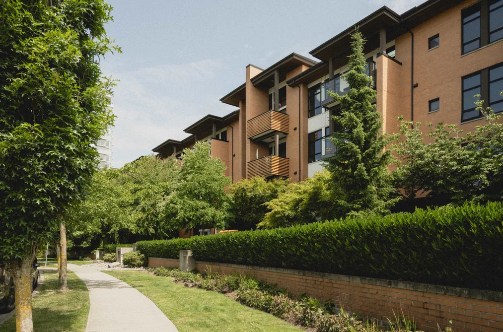 303 220 SALTER STREET, New Westminster BC V3M 0H4, New Westminster BC — Residential for Sale - Photo 2