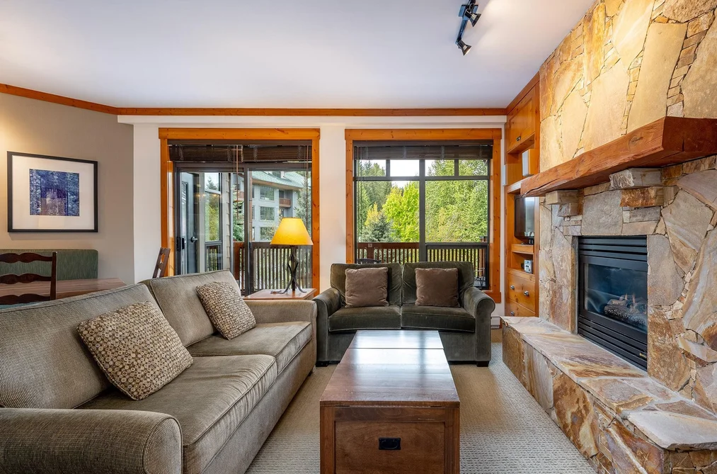303 2202 GONDOLA WAY, Whistler BC V8E 0M7, Whistler BC — Residential for Sale - Photo 4