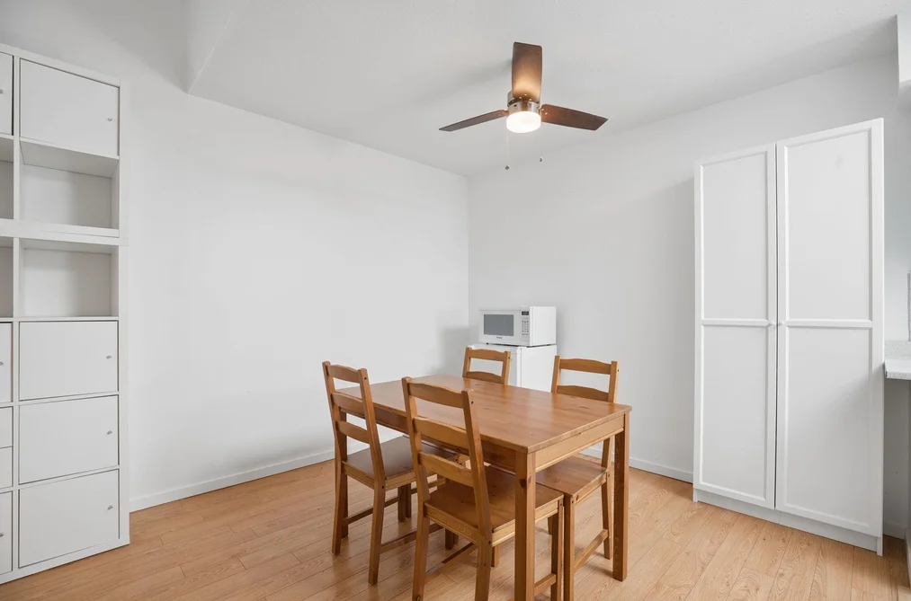 303 230 MOWAT STREET, New Westminster, BC — Residential for Sale — Photo 12 of 40