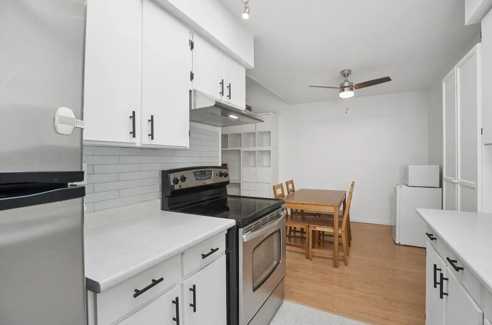 303 230 MOWAT STREET, New Westminster, BC — Residential for Sale — Photo 16 of 40