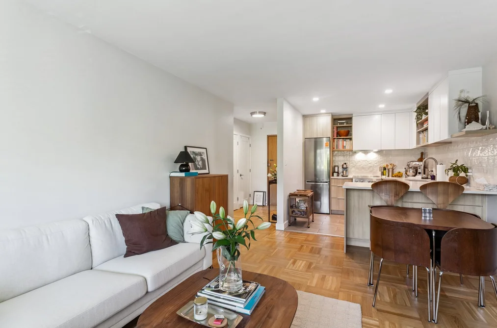 303 - 2469 Cornwall Avenue, Vancouver, BC - MLS: R3162226 - Photo 5 303 - 2469 Cornwall Avenue, Vancouver, BC - MLS: R3162226 - Photo 5