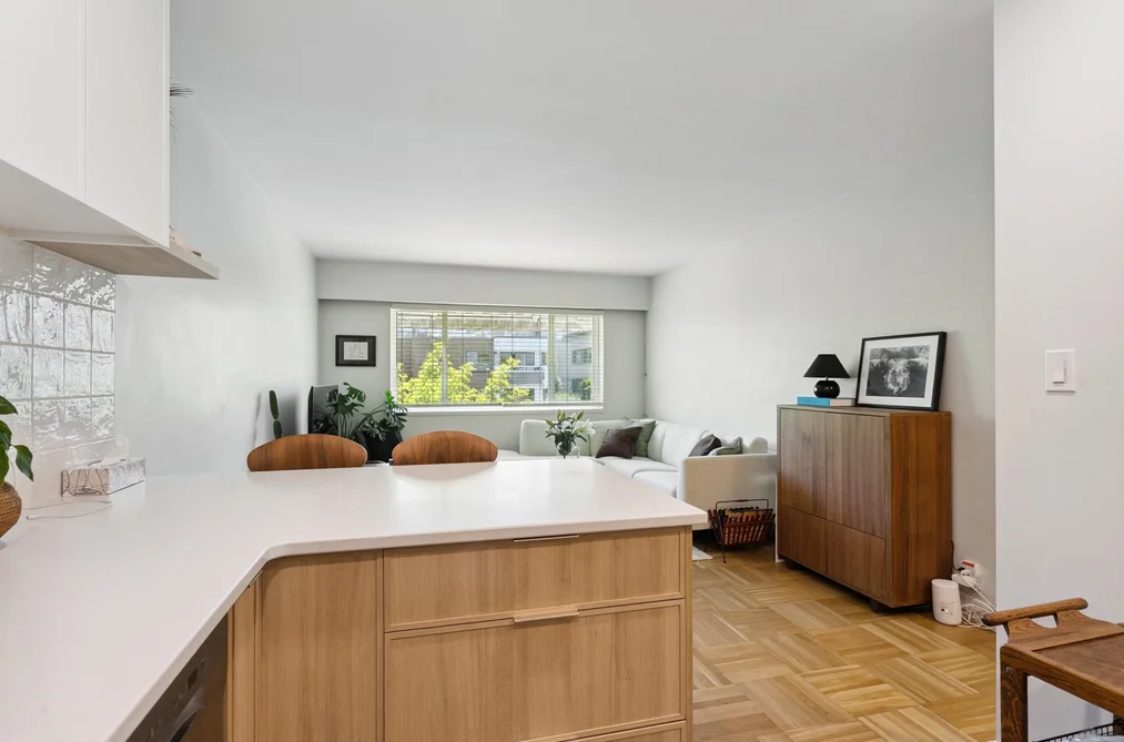 303 - 2469 Cornwall Avenue, Vancouver, BC - MLS: R3162226 - Photo 8 303 - 2469 Cornwall Avenue, Vancouver, BC - MLS: R3162226 - Photo 8