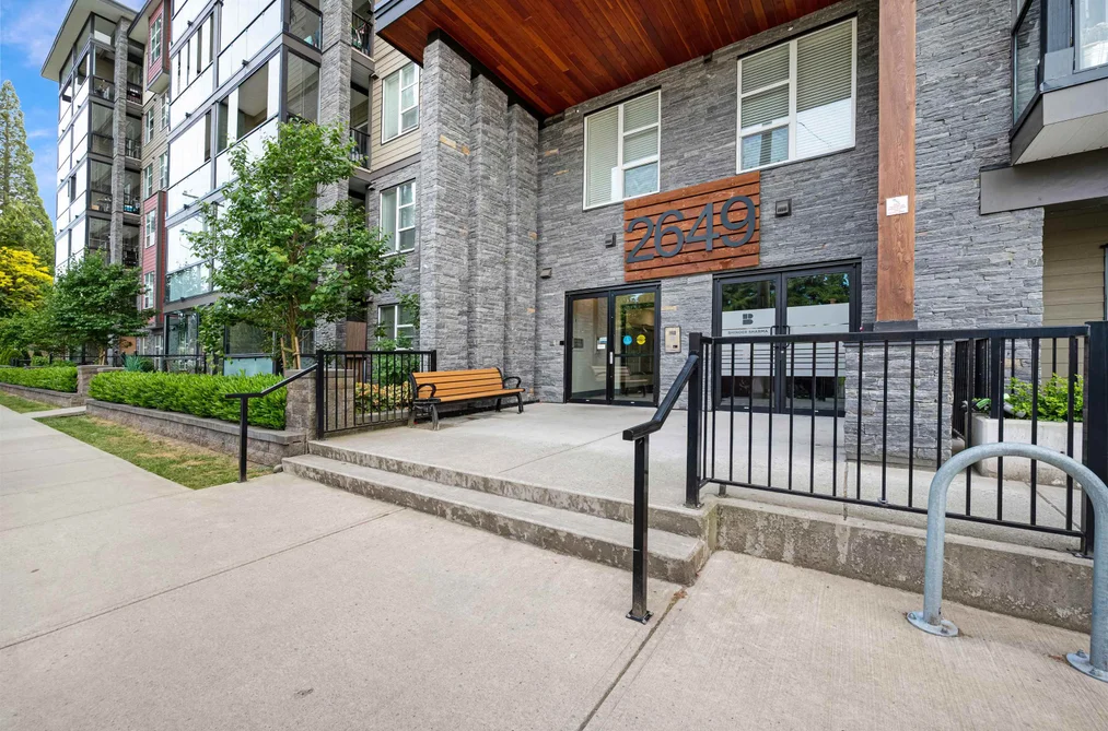 303 2649 JAMES STREET, Abbotsford BC V2T 3L6, Abbotsford BC — Residential for Sale - Photo 2
