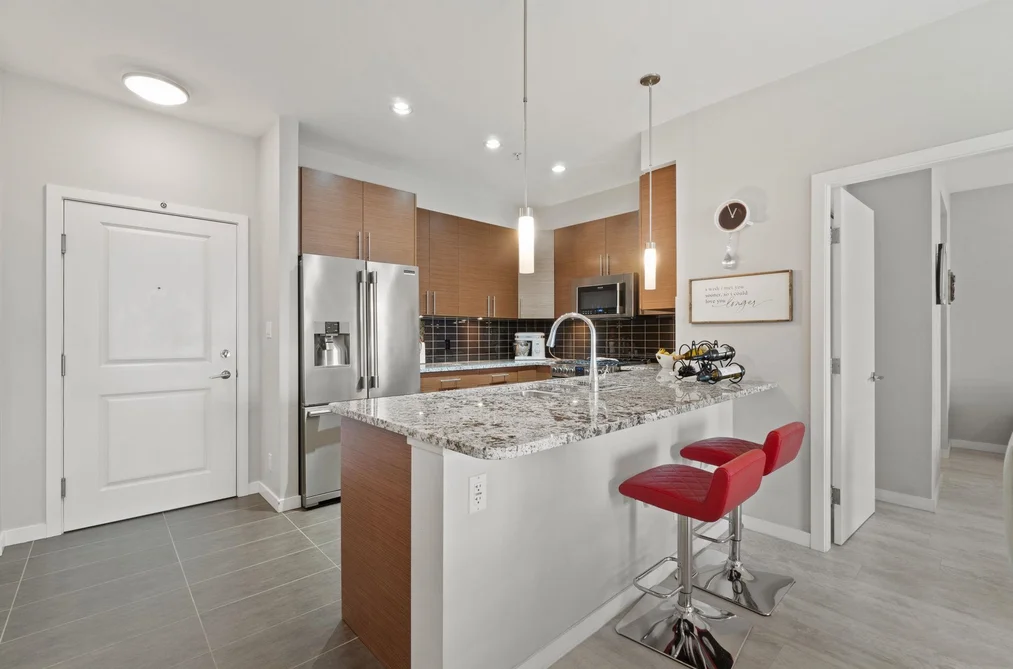 303 288 HAMPTON STREET, New Westminster BC V3M 5L9, New Westminster BC — Residential for Sale - Photo 5