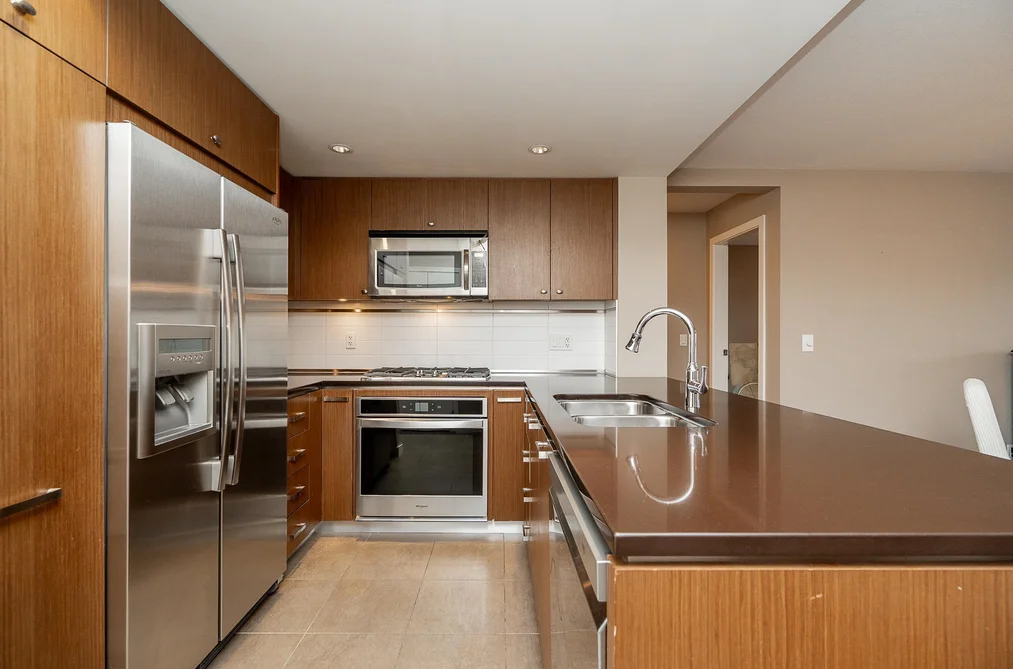 303 2950 KING GEORGE BOULEVARD, Surrey BC V4P 0E5, Surrey BC — Residential for Sale - Photo 7