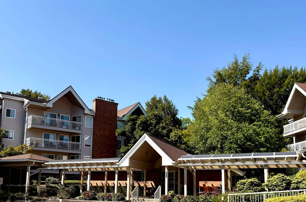 Condo for sale at 303 2973 Burlington Drive Coquitlam British Columbia - MLS: R3157575