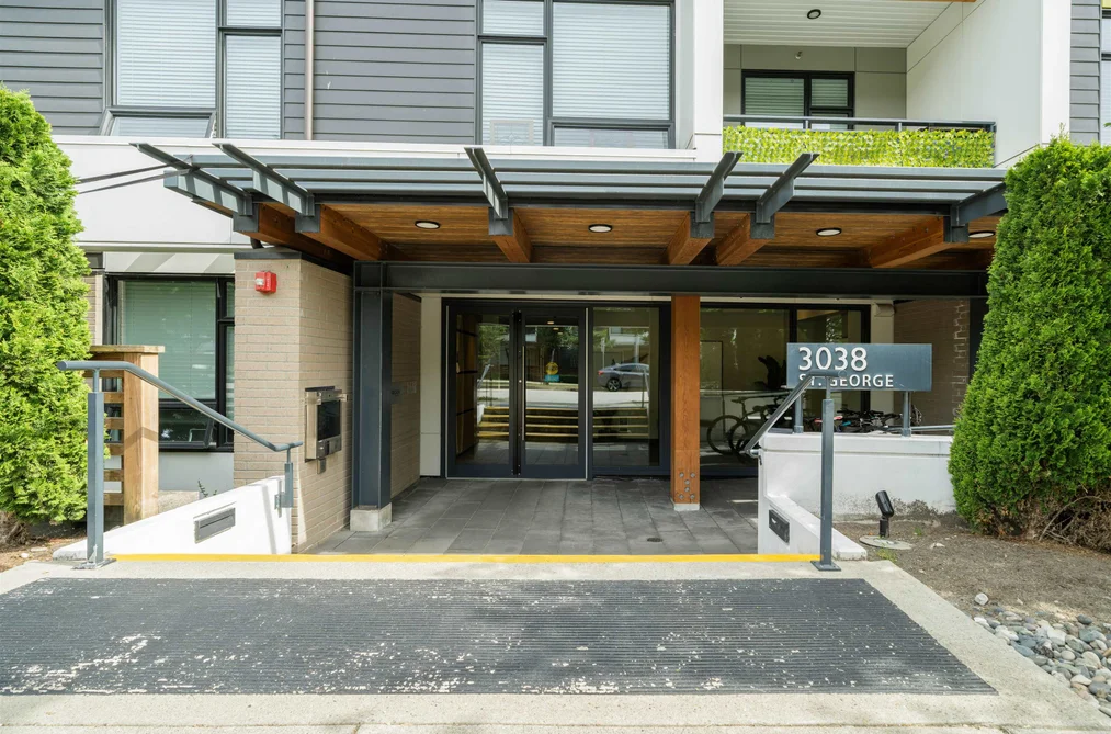 303 3038 ST GEORGE STREET, Port Moody BC V3H 0L3, Port Moody BC — Residential for Sale — Photo 27 of 33