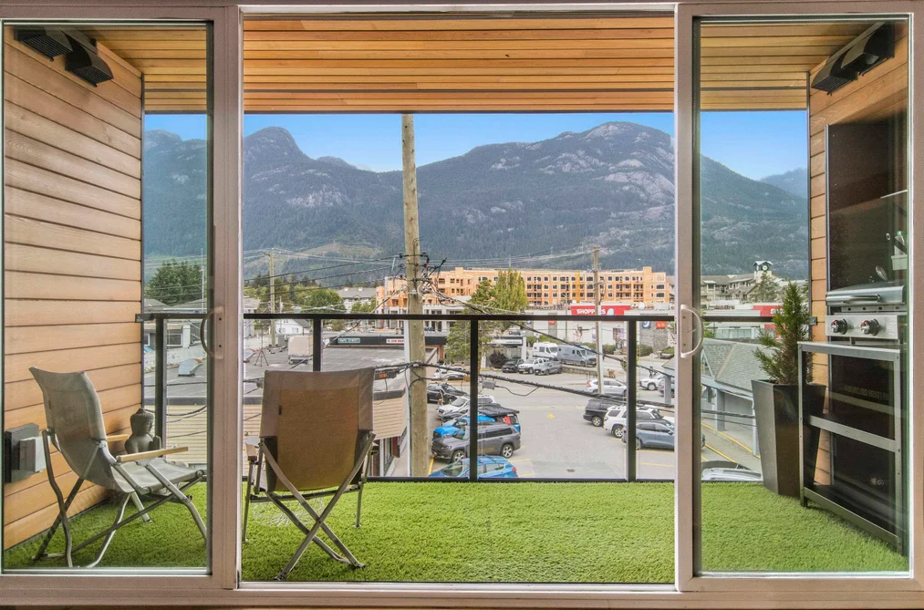 38165 Cleveland Ave Unit 303, Squamish, BC - MLS: R3163984