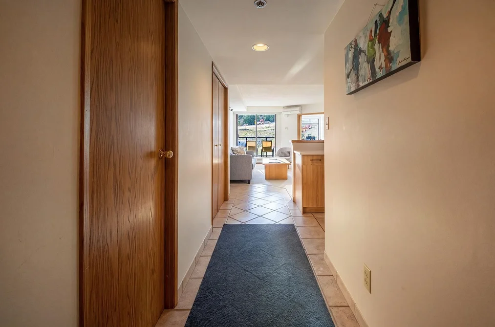 303 4280 MOUNTAIN SQUARE, Whistler BC V8E 1B9, Whistler BC — Residential for Sale - Photo 4