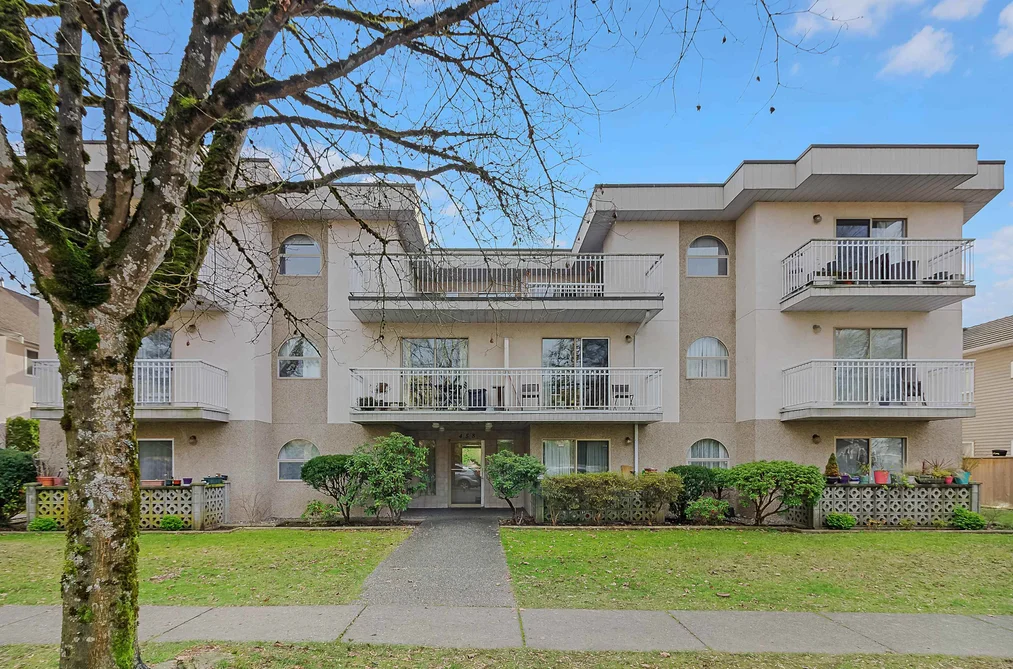 Condo for sale at 303 458 E 44th Avenue Vancouver British Columbia - MLS: R3124188