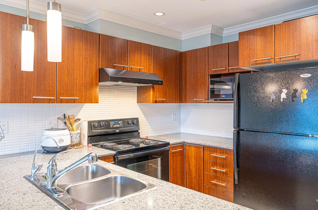 303 4799 BRENTWOOD DRIVE, Burnaby BC V5C 0C4, Burnaby BC — Residential for Sale - Photo 3