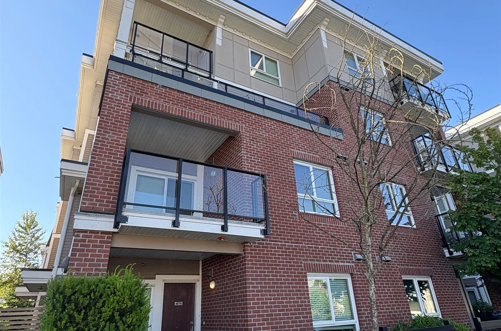 303 4882 SLOCAN STREET, Vancouver BC V5R 2A3, Vancouver BC — Residential for Sale - Photo 2