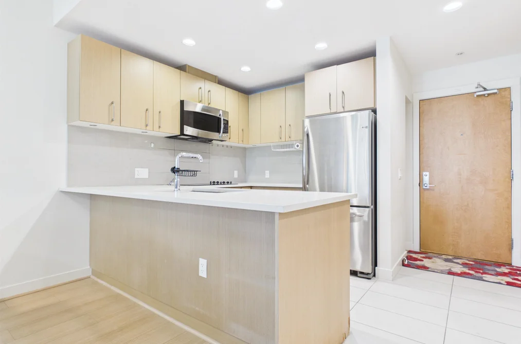303 5981 GRAY AVENUE, Vancouver BC V6S 0G1, Vancouver BC — Residential for Sale — Photo 3 of 22
