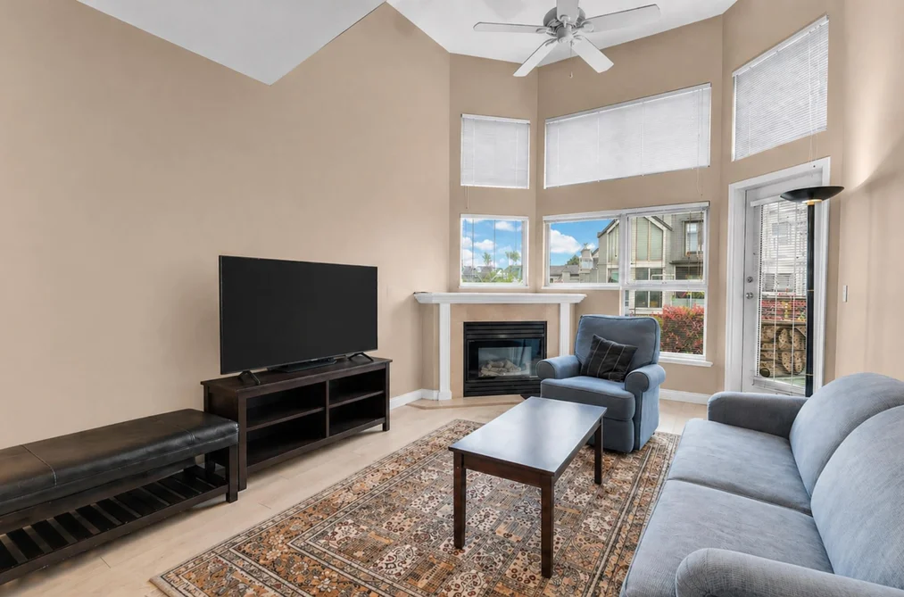 303 70 RICHMOND STREET, New Westminster BC T6W 2N4, New Westminster BC — Residential for Sale - Photo 2