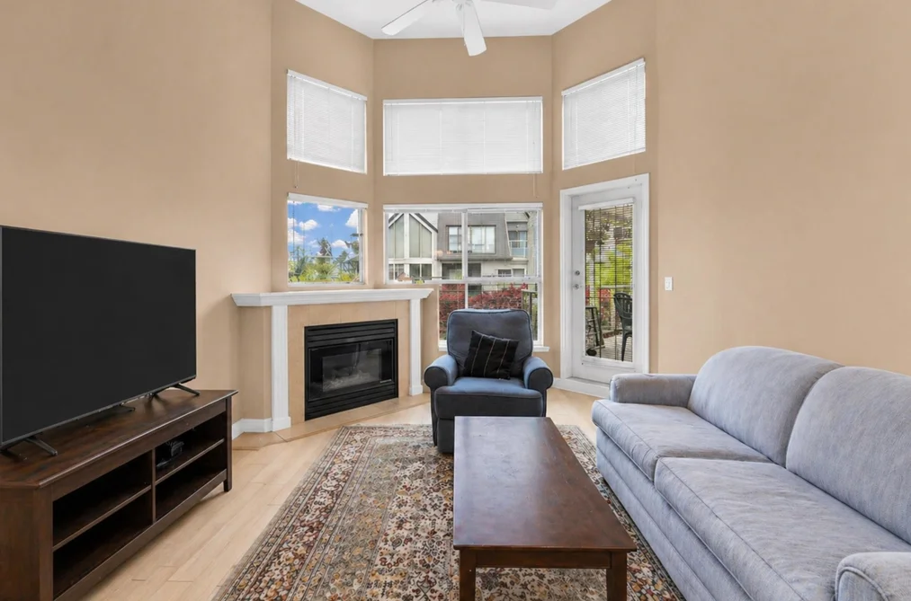 303 70 RICHMOND STREET, New Westminster BC T6W 2N4, New Westminster BC — Residential for Sale - Photo 3