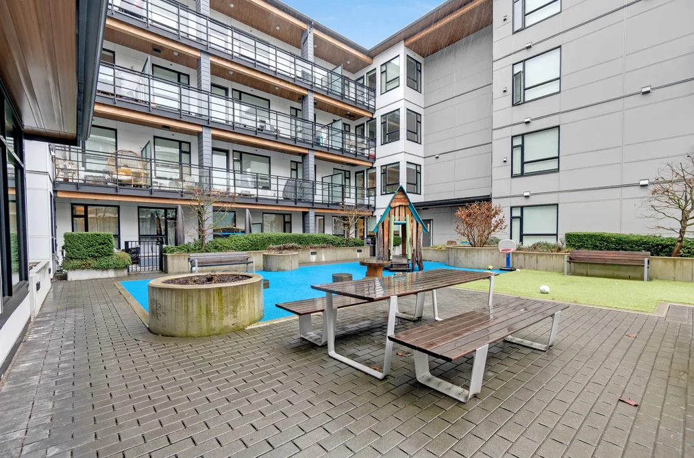 303 715 W 15 STREET STREET, North Vancouver BC V7M 1T2, North Vancouver BC — Residential for Sale — Photo 13 of 14