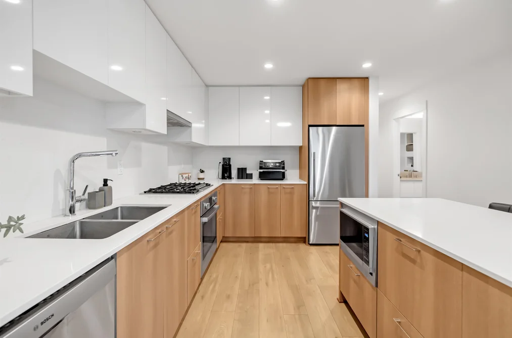 303 715 W 15 STREET, North Vancouver BC V7M 1T2, North Vancouver BC — Residential for Sale - Photo 4