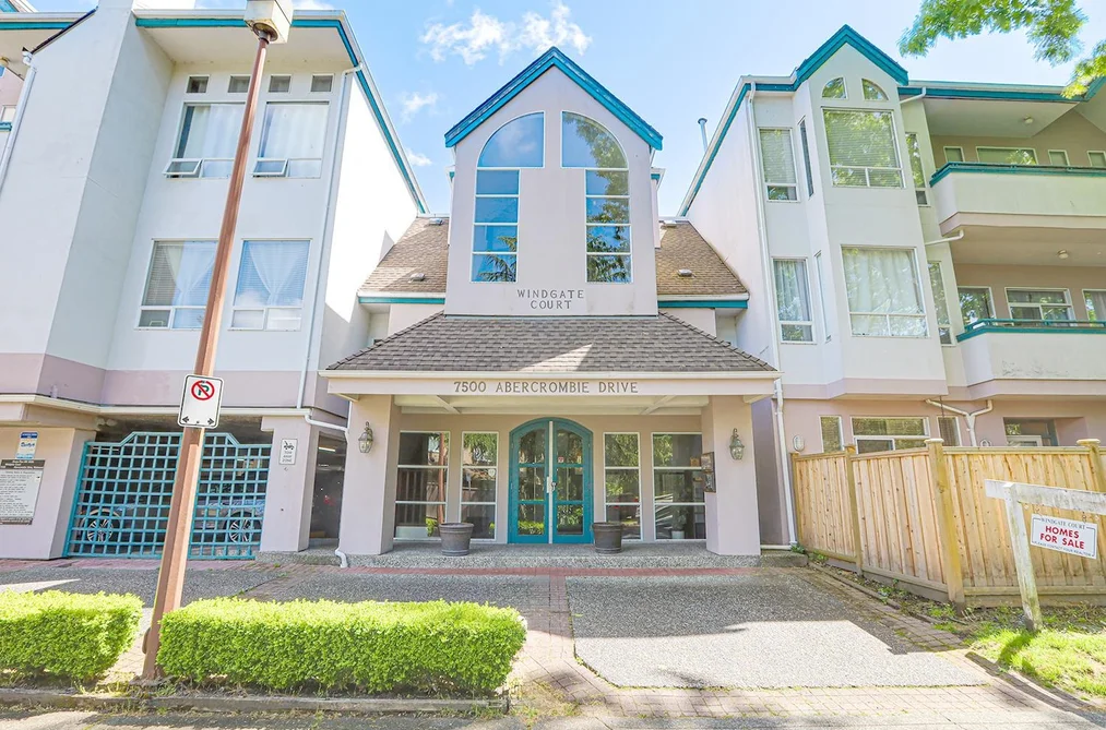 Condo for sale at 303 7500 Abercrombie Drive Richmond British Columbia - MLS: R3070336
