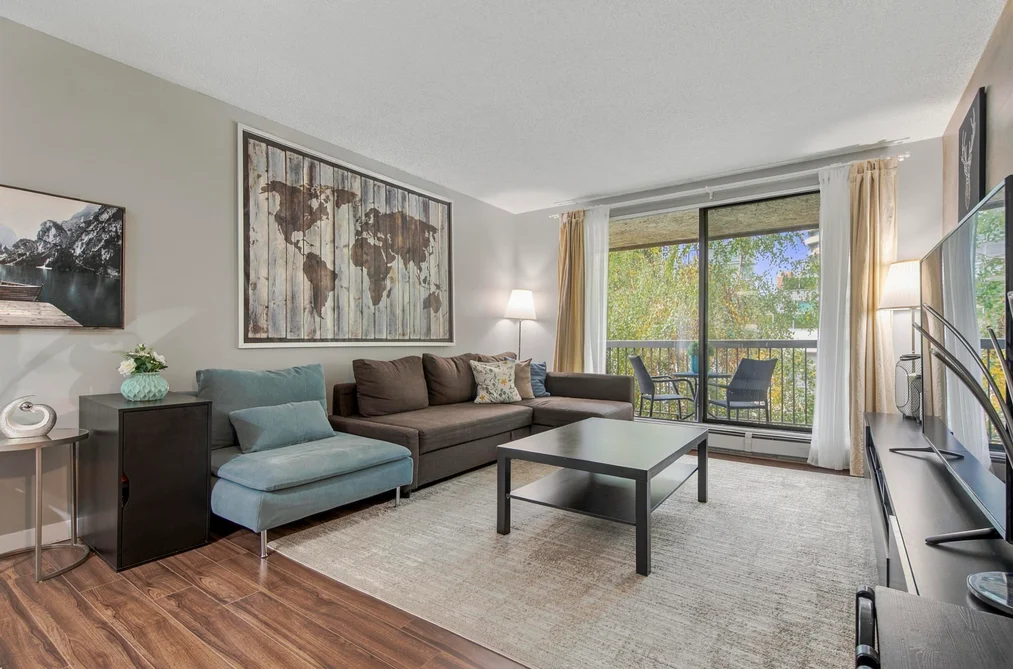 303 - 8400 Lansdowne Road, Richmond, BC - MLS: R3179307 - Photo 2 303 - 8400 Lansdowne Road, Richmond, BC - MLS: R3179307 - Photo 2