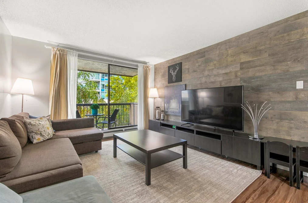 303 - 8400 Lansdowne Road, Richmond, BC - MLS: R3179307 - Photo 4 303 - 8400 Lansdowne Road, Richmond, BC - MLS: R3179307 - Photo 4