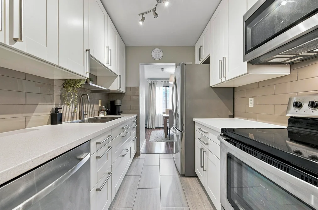 303 - 8400 Lansdowne Road, Richmond, BC - MLS: R3179307 - Photo 8 303 - 8400 Lansdowne Road, Richmond, BC - MLS: R3179307 - Photo 8