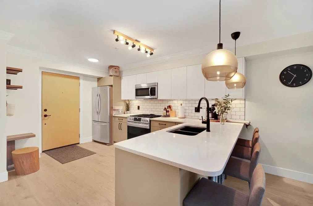 303 857 W 15TH STREET, North Vancouver BC V7P 1M5, North Vancouver BC — Residential for Sale — Photo 10 of 15