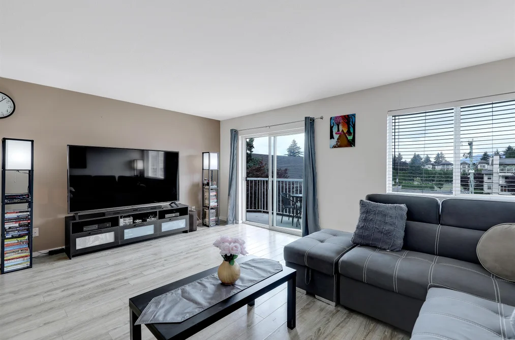 303 8934 MARY STREET, Chilliwack BC V2P 4J3, Chilliwack BC — Residential for Sale - Photo 2