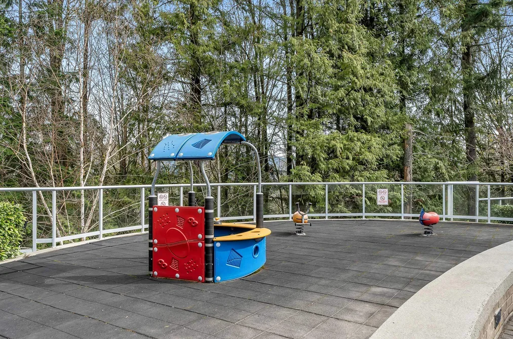 303 9262 UNIVERSITY CRESCENT, Burnaby BC V5A 0A4, Burnaby BC — Residential for Sale - Photo 3