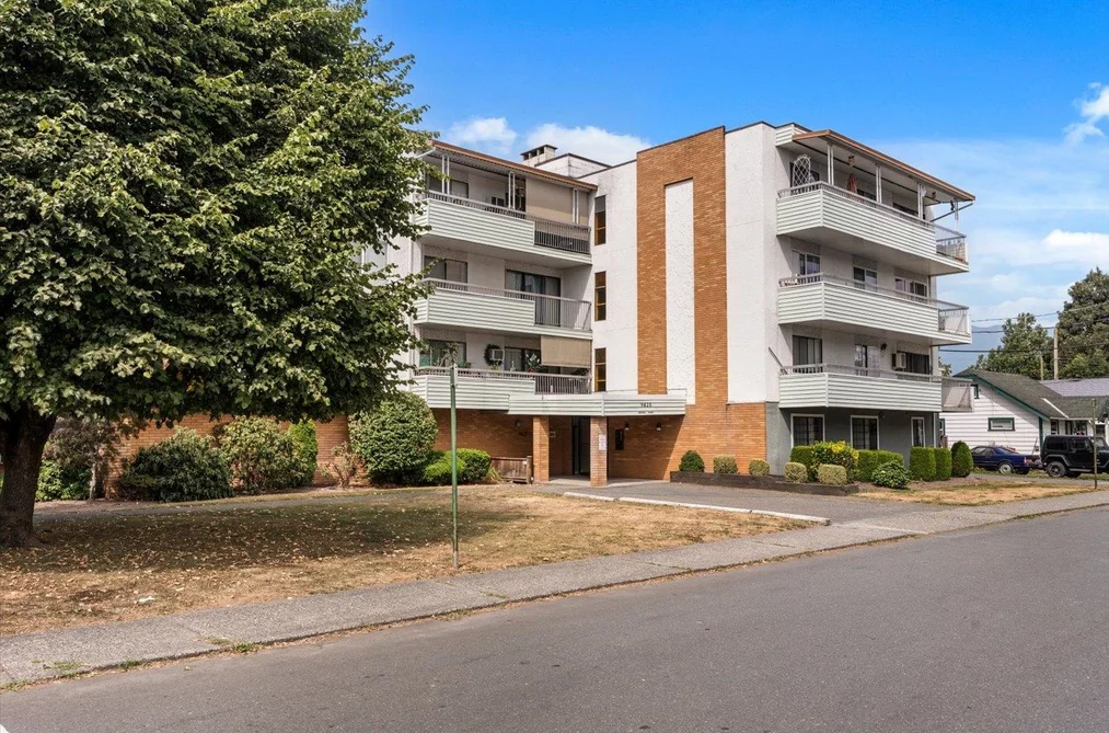 Condo for sale at 303 9425 Nowell Street Chilliwack British Columbia - MLS: R3154085