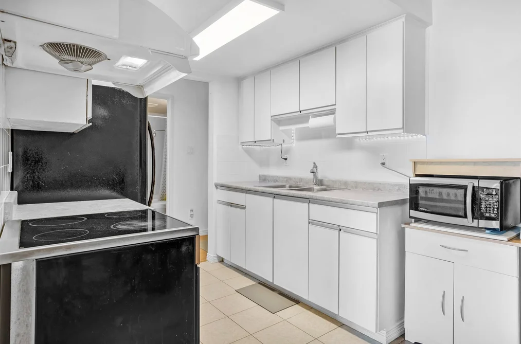 303 975 E BROADWAY, Vancouver BC V5T 1Y3, Vancouver BC — Residential for Sale - Photo 7
