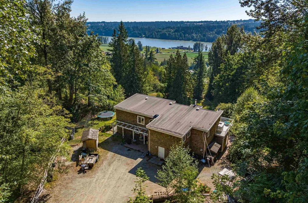 30356 GUNN AVENUE, Mission BC V4S 1J1, Mission BC — Residential for Sale - Photo 2
