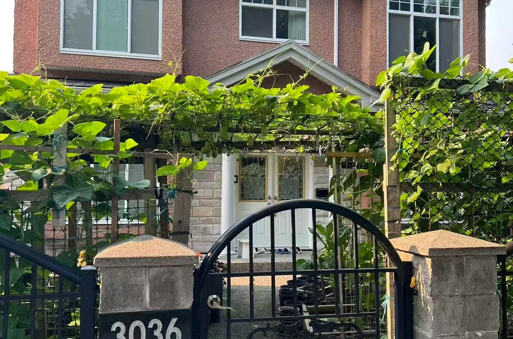 House for sale at 3036 E 1st Avenue Vancouver British Columbia - MLS: R3156413