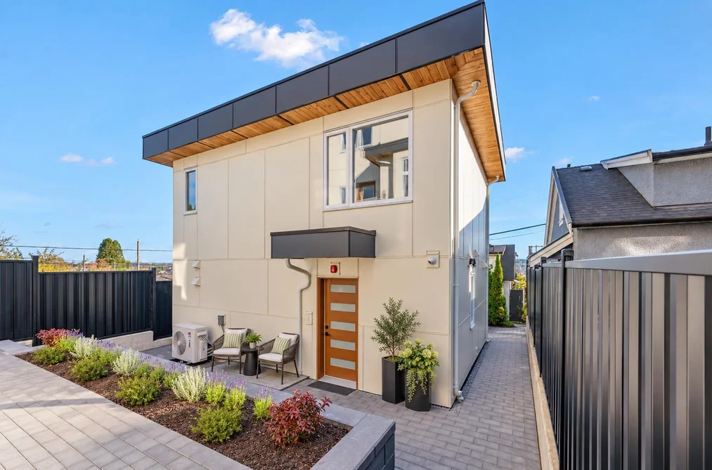 3036 E 5th Ave, Vancouver, BC - MLS: R3175099