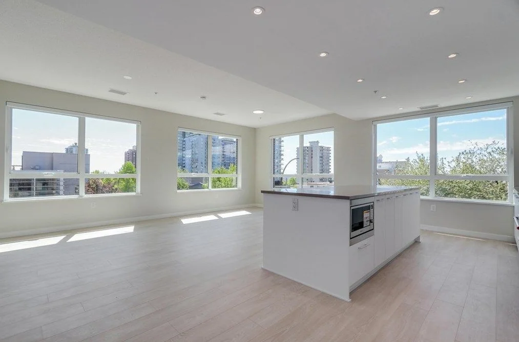Condo for sale at 304 110 E 17th Street, North Vancouver British Columbia - MLS: R3129199