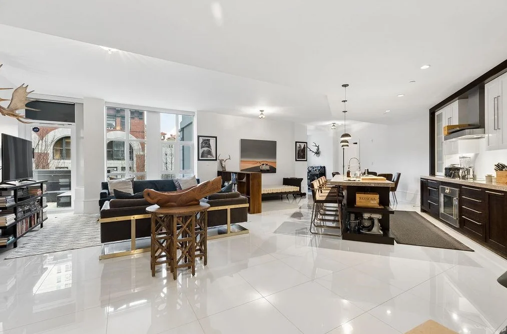 Condo for sale at 304 1102 Hornby Street Vancouver British Columbia - MLS: R3099441