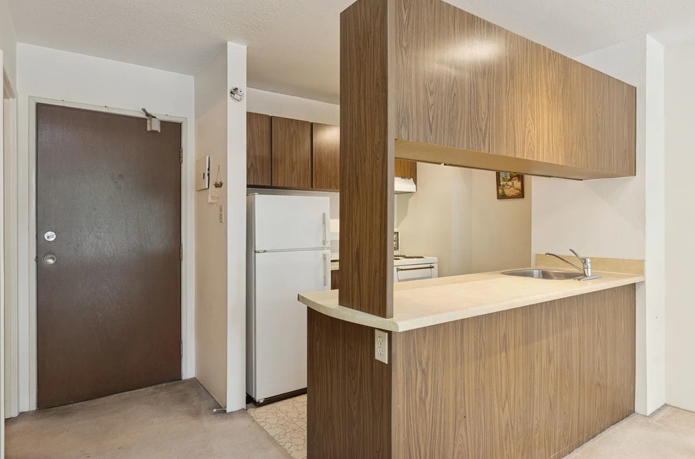 304 1330 BURRARD STREET, Vancouver, BC — Residential for Sale — Photo 13 of 23