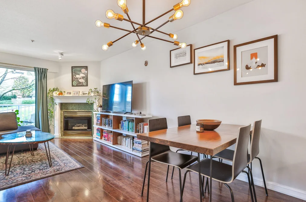 Condo for sale at 304 135 Eleventh Street New Westminster British Columbia - MLS: R3110773