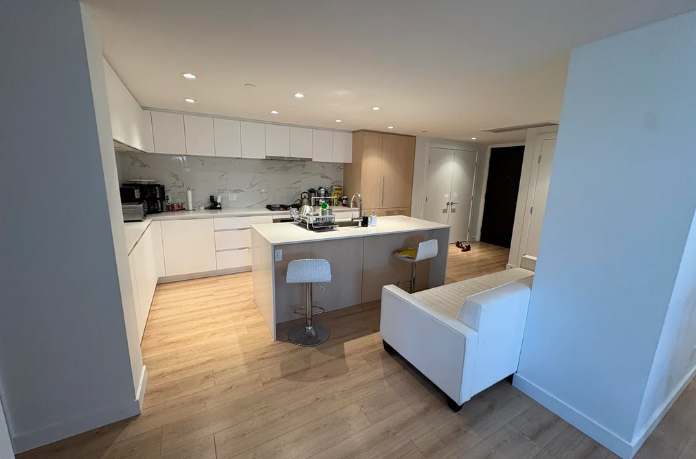 304 1500 FERN STREET, North Vancouver BC V7J 0E6, North Vancouver BC — Residential for Sale - Photo 4