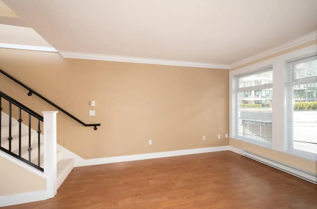 304 152 E 12TH STREET, North Vancouver BC V7L 2J4, North Vancouver BC — Residential for Sale - Photo 4