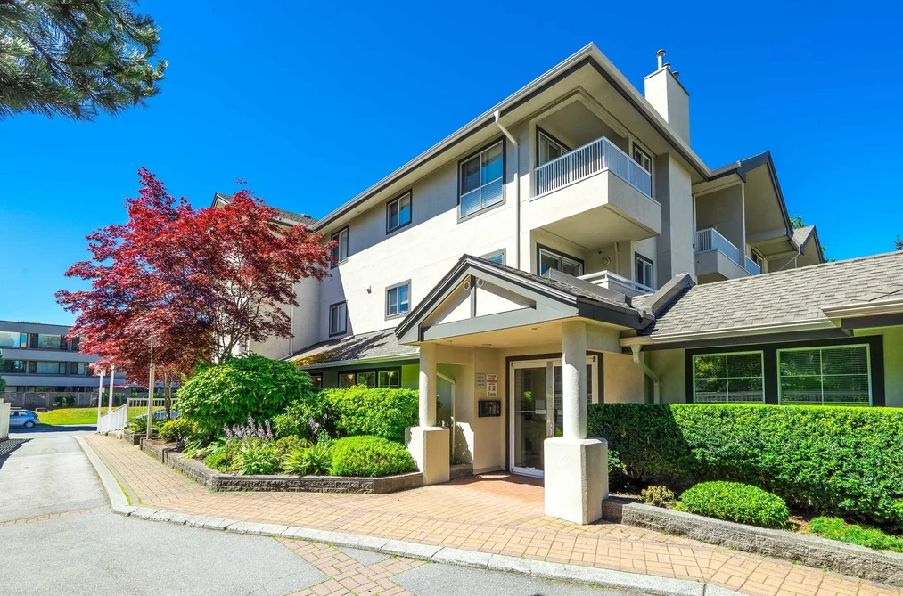 Condo for sale at 304 15272 20 Avenue Surrey British Columbia - MLS: R3115990