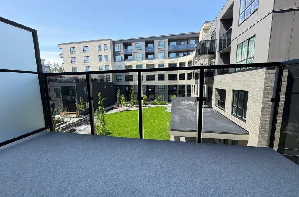 Condo for sale at 304 15735 85 Avenue Surrey British Columbia - MLS: R3125691