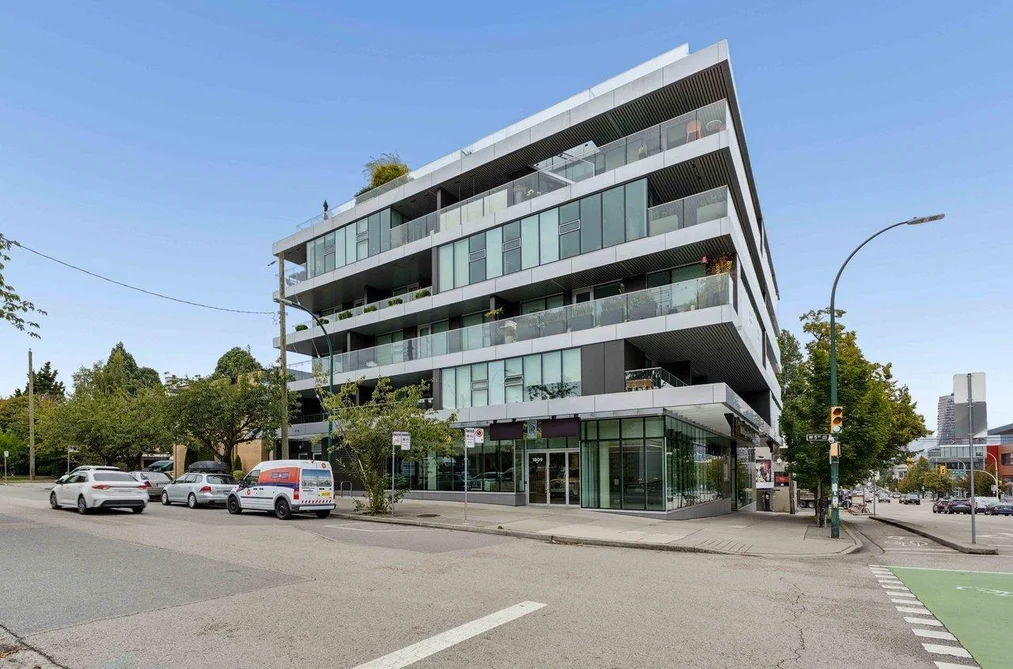 Condo for sale at 304 1819 W 5th Avenue Vancouver British Columbia - MLS: R3162087