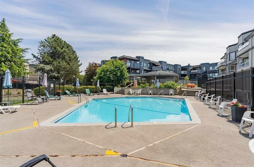 304 1860 E SOUTHMERE CRESCENT, White Rock BC V4A 6Y7, White Rock BC — Residential for Sale — Photo 14 of 21