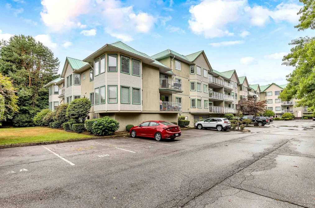 Condo for sale at 304 19236 Ford Road Pitt Meadows British Columbia - MLS: R3096080