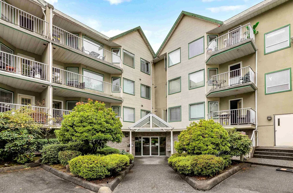 304 19236 FORD ROAD, Pitt Meadows BC V3Y 2K1, Pitt Meadows BC — Residential for Sale - Photo 2