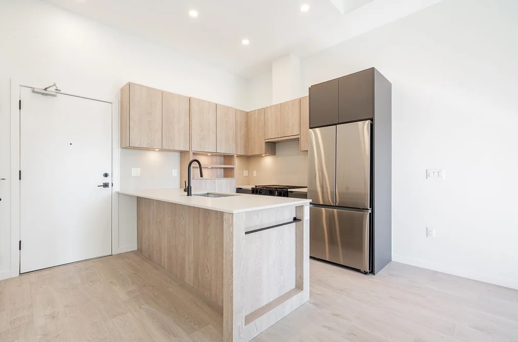 Condo for sale at 304 19577 65b Avenue Surrey British Columbia - MLS: R3128472
