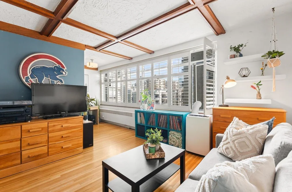 Condo for sale at 304 1975 Pendrell Street Vancouver British Columbia - MLS: R3109338