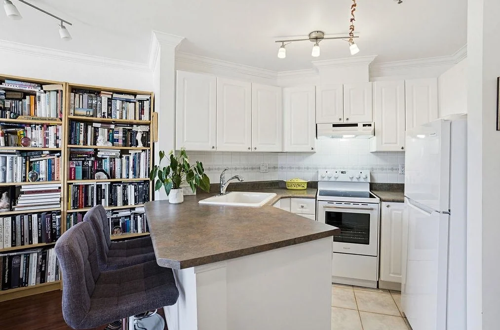 304 2025 STEPHENS STREET, Vancouver BC V6K 3W2, Vancouver BC — Residential for Sale — Photo 9 of 25